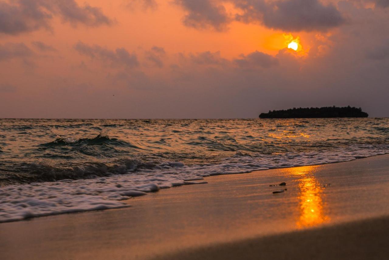 Brickwood Rasdhoo- Beach Front Extérieur photo